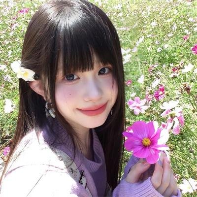 当红小花私下抽烟，凌晨内幕曝光，公司火速否认